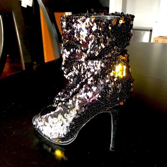 Peep Toe Sequin Ankle Bootie size 10 - Picture 4 of 6